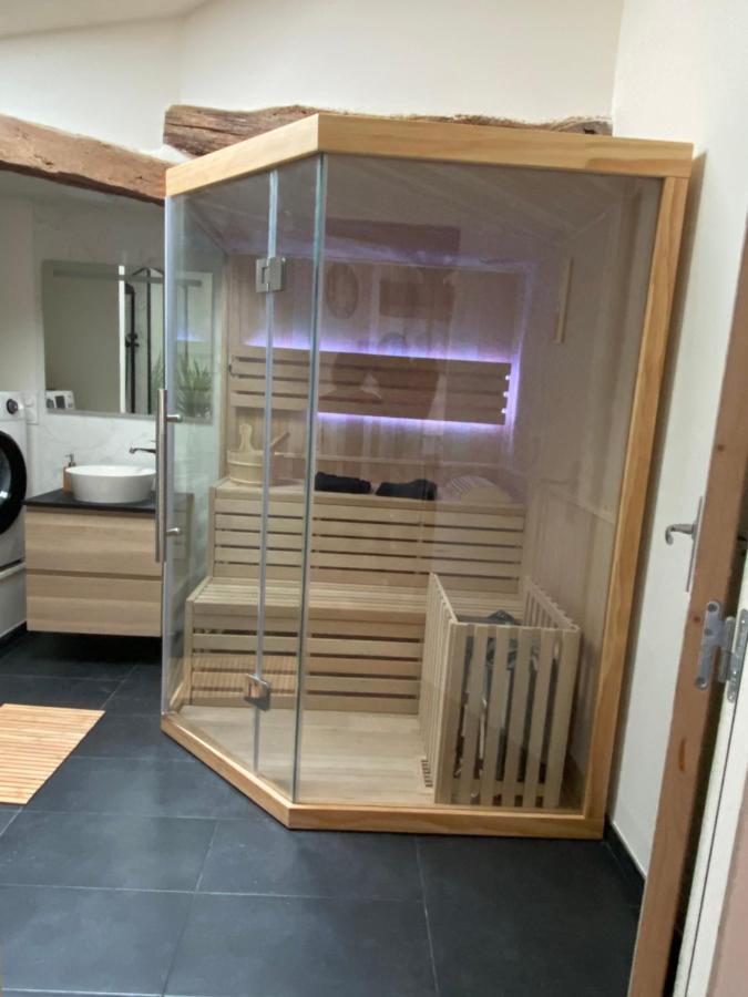 Charmant Appartement Avec Spa 丰特奈勒孔特 外观 照片