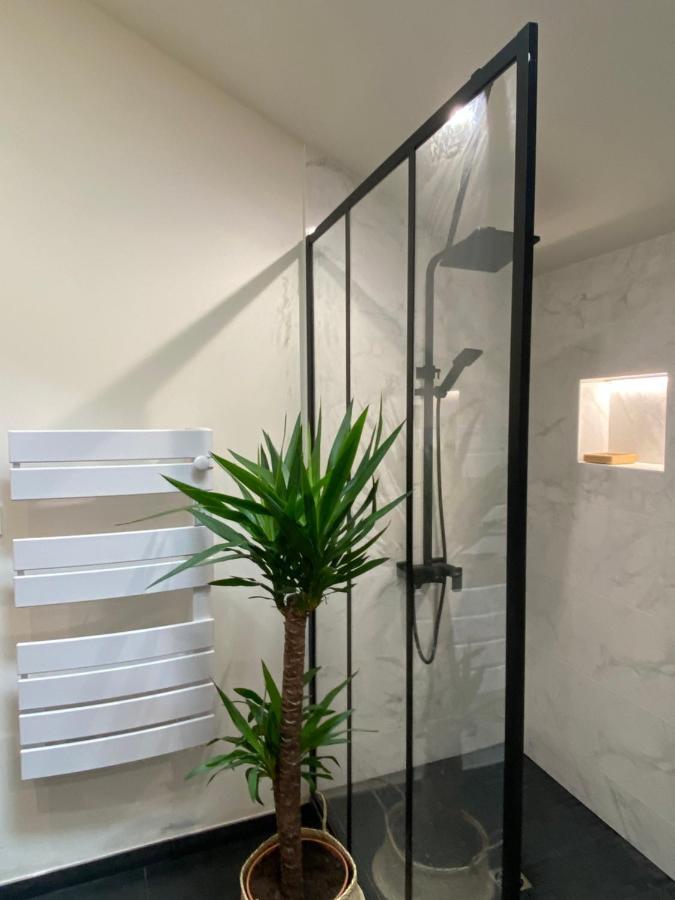 Charmant Appartement Avec Spa 丰特奈勒孔特 外观 照片